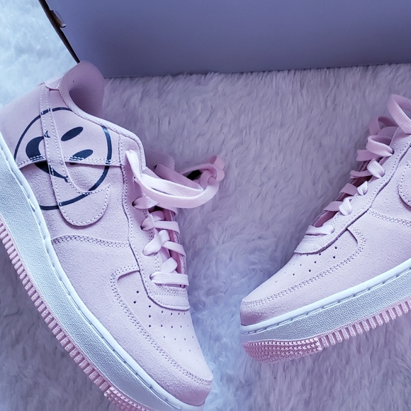 New Youth Or Womens equivalent size 8.5 Nike AF1 - Picture 8 of 8
